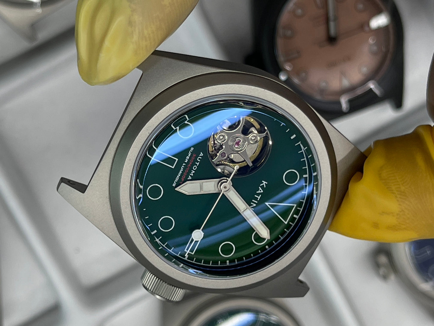KRONOSTI Shark Shadow Diver – Skeleton Dial
