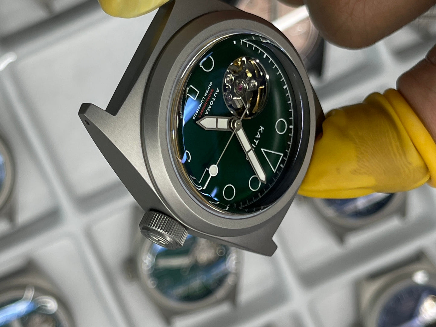 KRONOSTI Shark Shadow Diver – Skeleton Dial