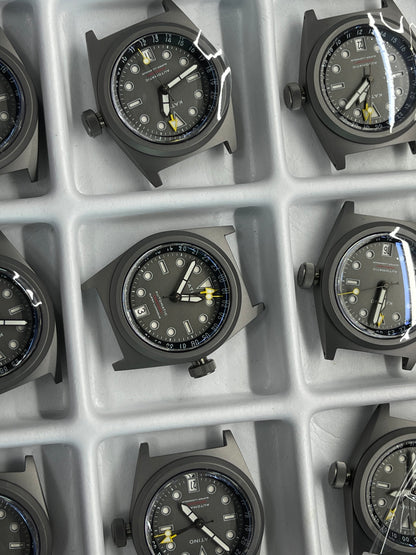 KRONOSTI Shark Shadow Diver – GMT Sunburst Blue