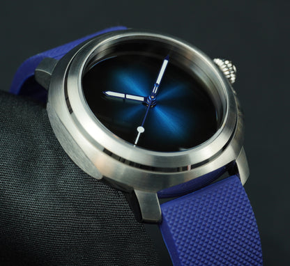 KRONOSTI Voyager Horizon – GMT Titanium
