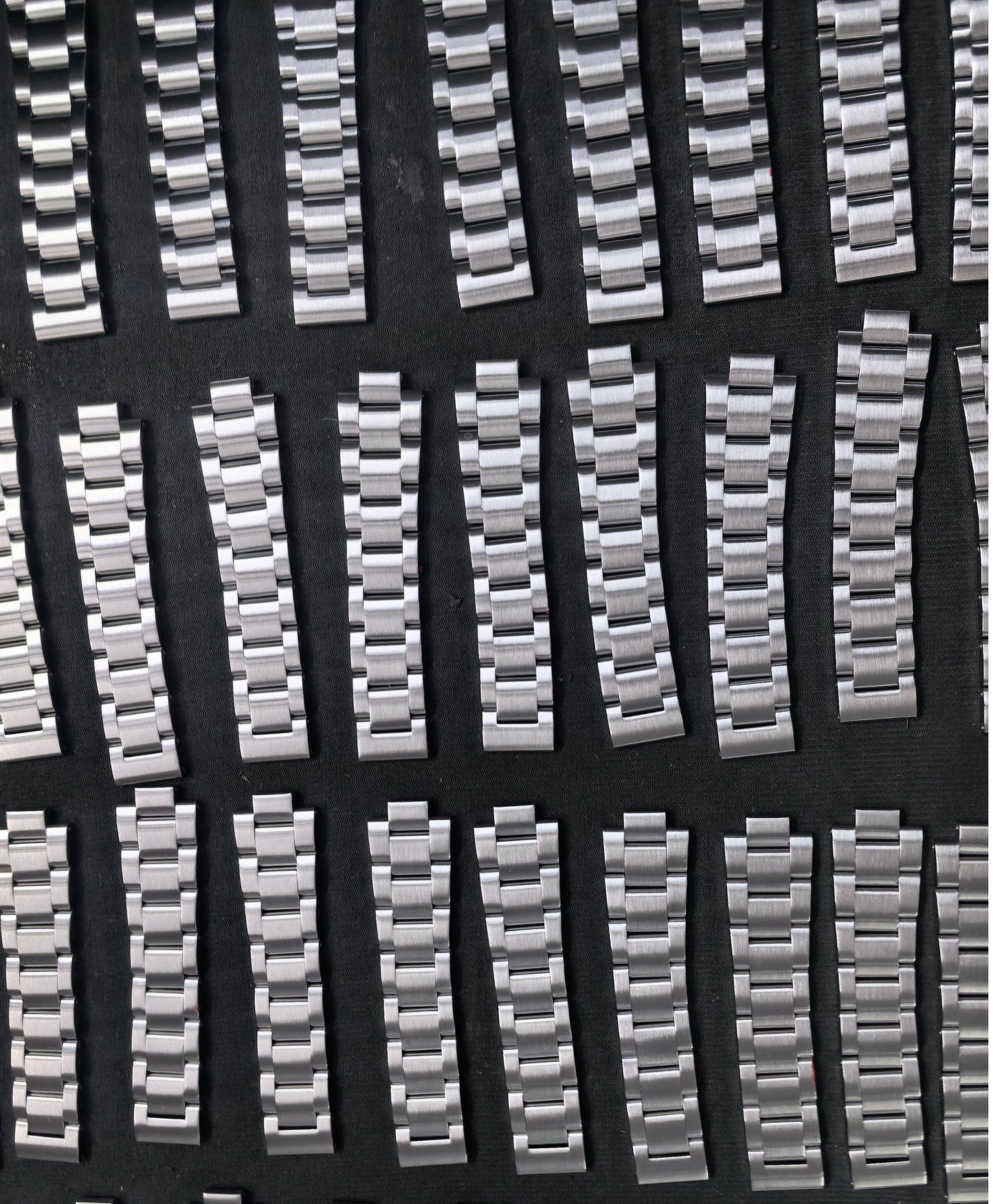 Full titanium alloy band  double-press safety titanium buckle