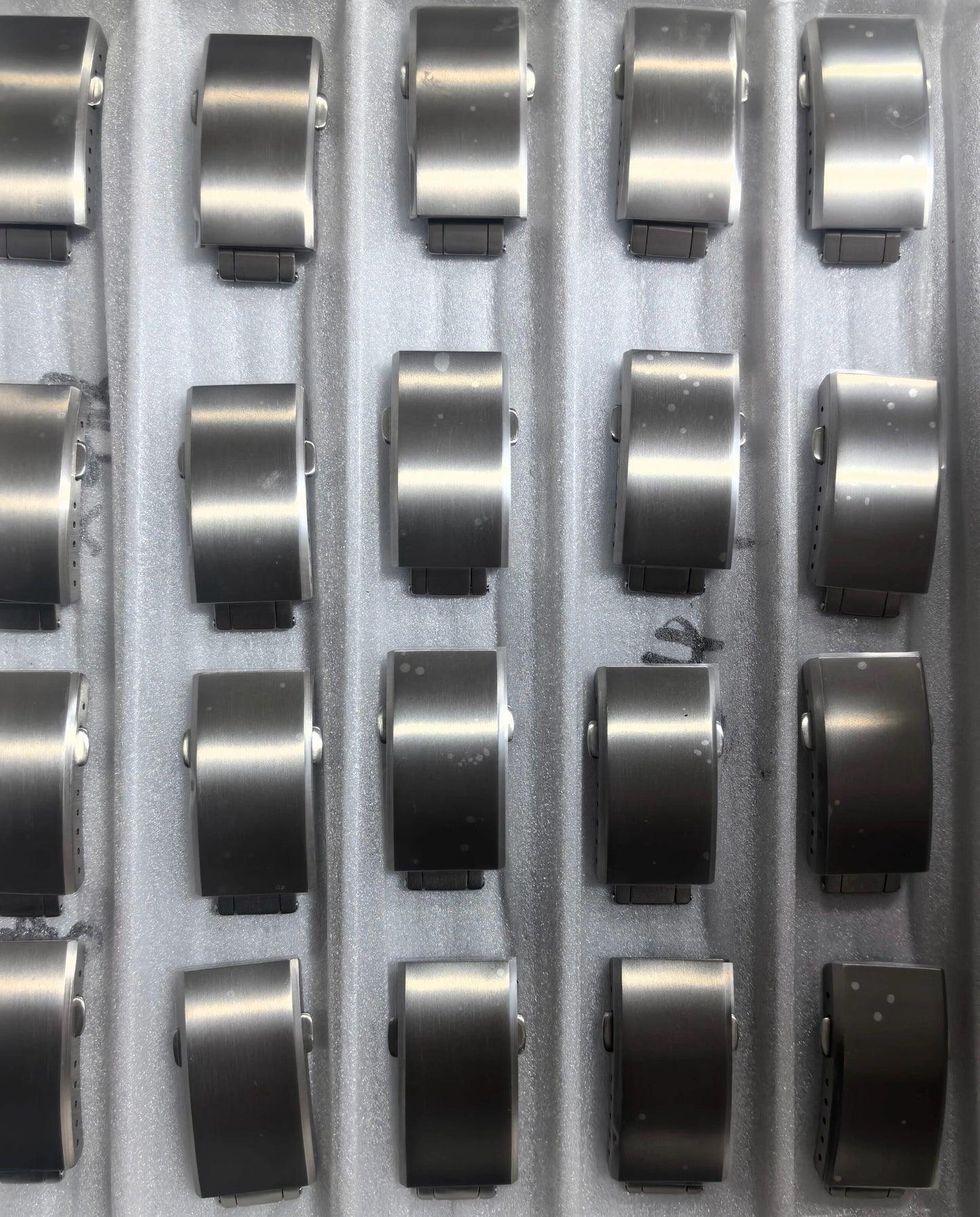 Full titanium alloy band  double-press safety titanium buckle
