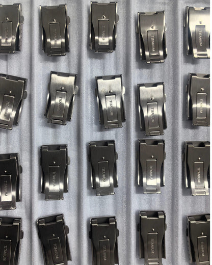 Full titanium alloy band  double-press safety titanium buckle