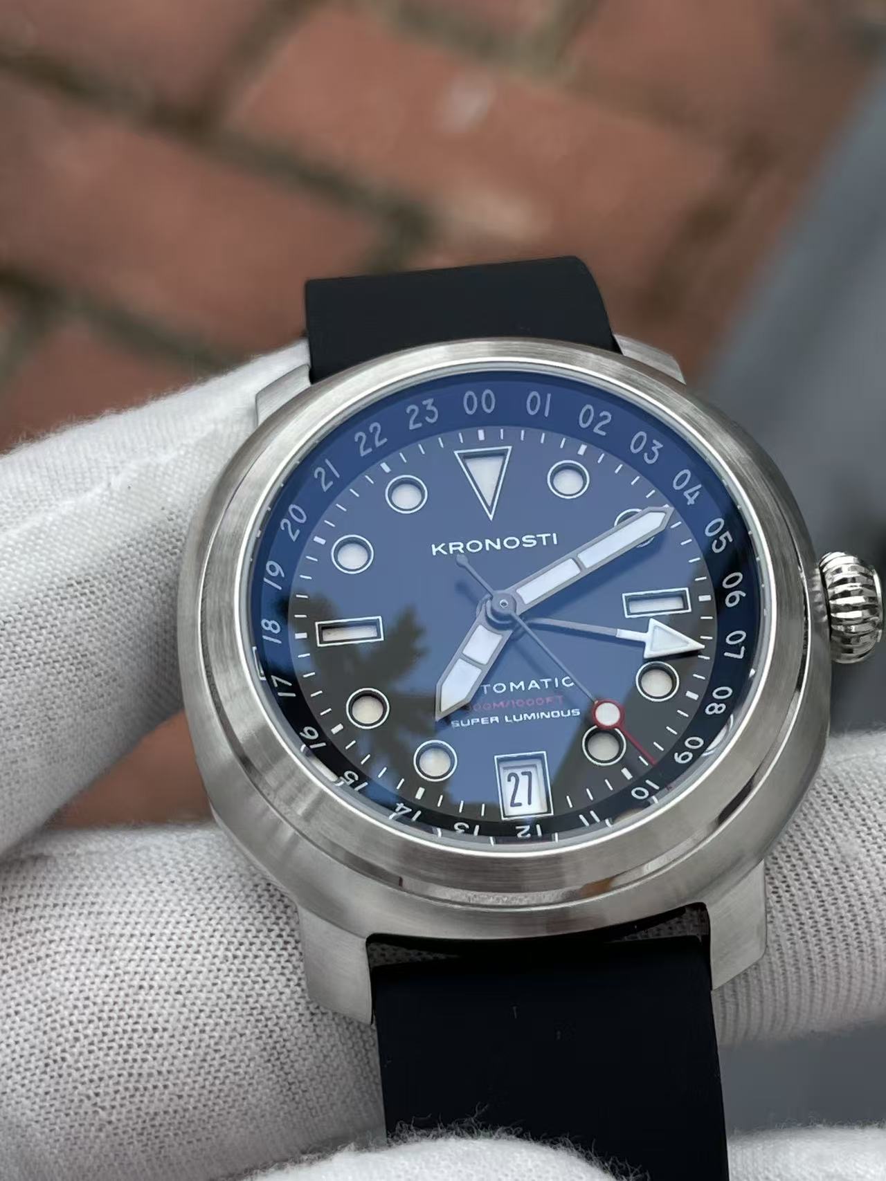 KRONOSTi Voyager Horizon Automatic Bronze GMT Watch Rubber strap