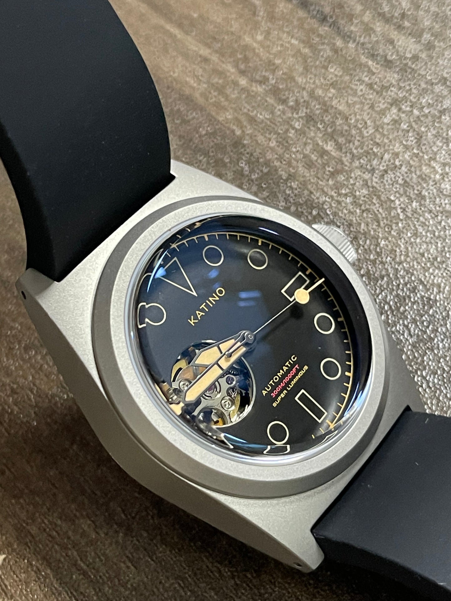 KRONOSTI Shark Shadow Diver – Skeleton Dial