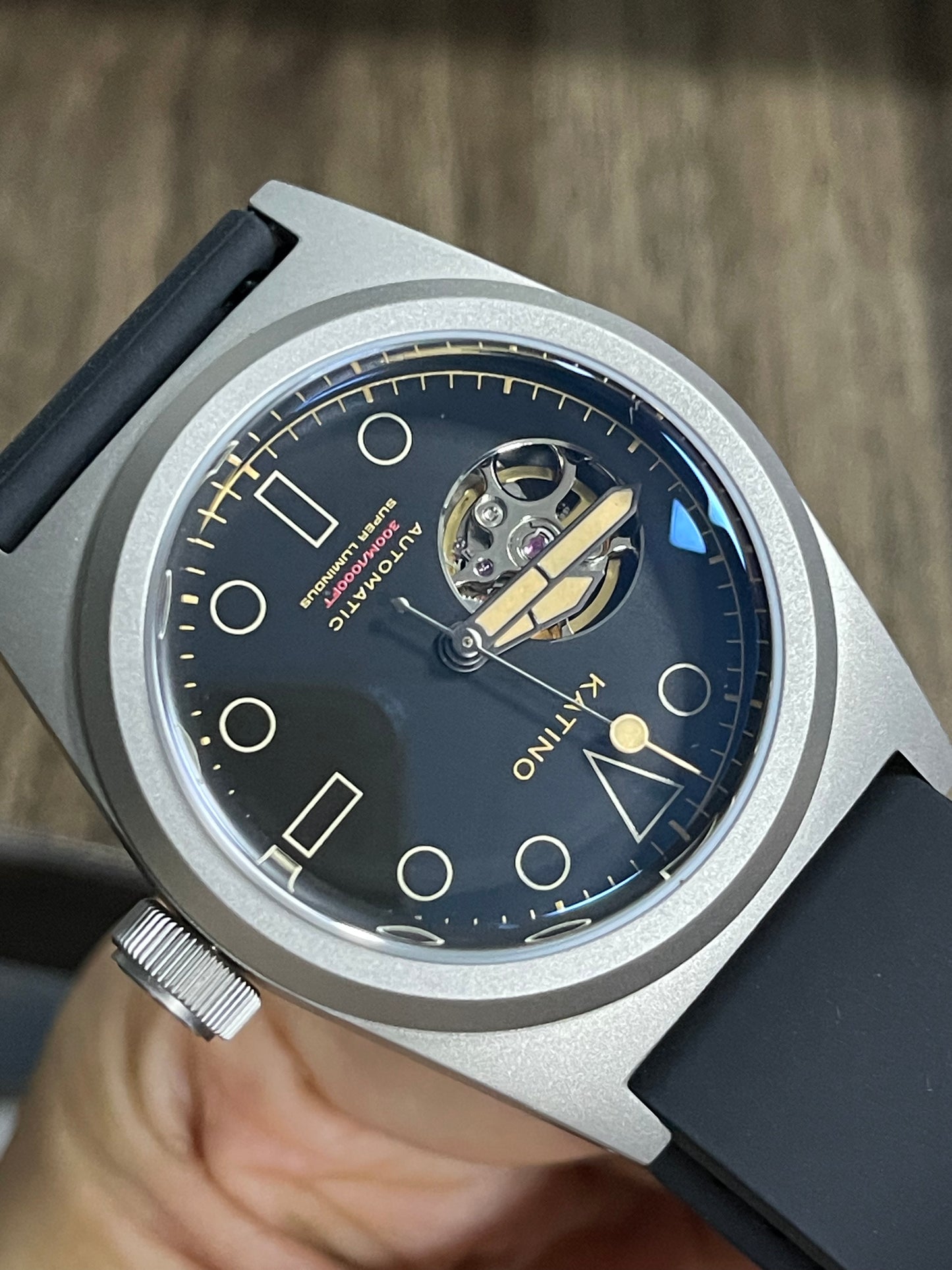 KRONOSTI Shark Shadow Diver – Skeleton Dial