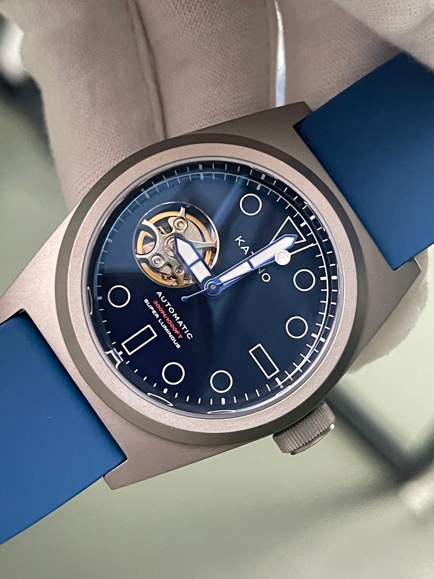 KRONOSTI Shark Shadow Diver – Skeleton Dial