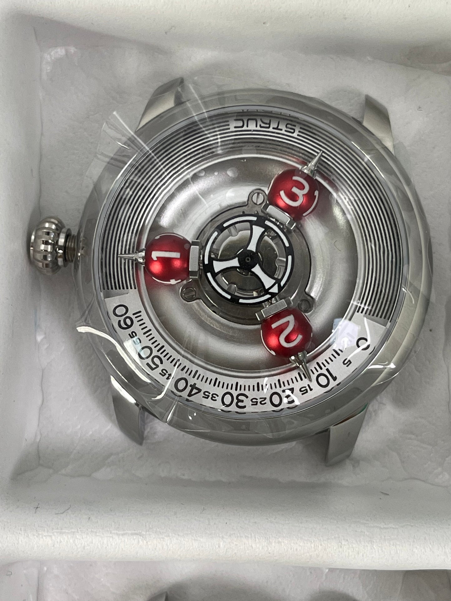 Time Shuttle Mechanical Watch – Redefining Time | Single-Color Chapter Ring