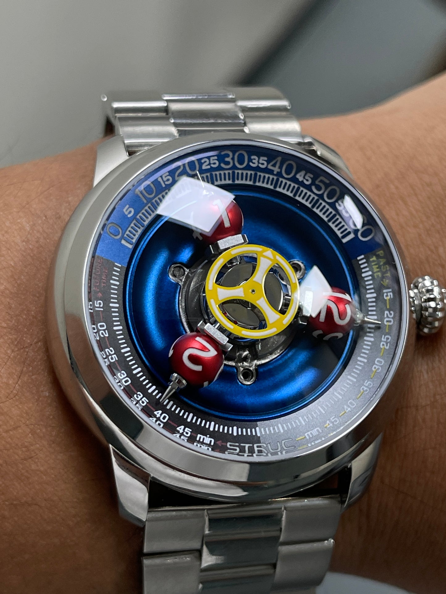 Time Shuttle Mechanical Watch – Redefining Time |Tri-Color Chapter Ring