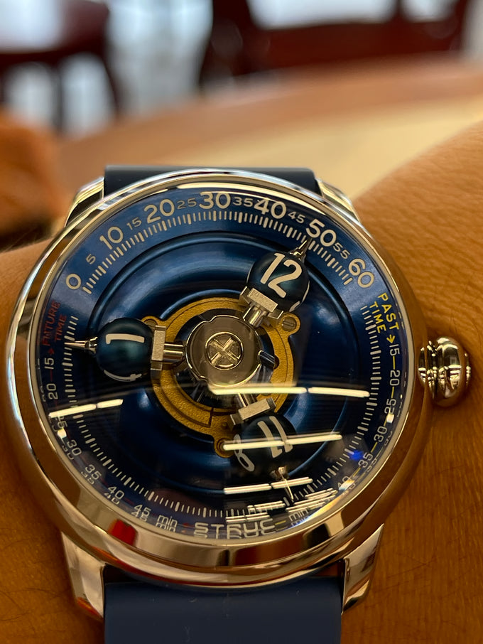 STRUC Time Shuttle Mechanical Watch – Redefining Time
