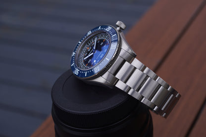 KRONOSTI Deep Explorer – Aurora Titanium GMT Series