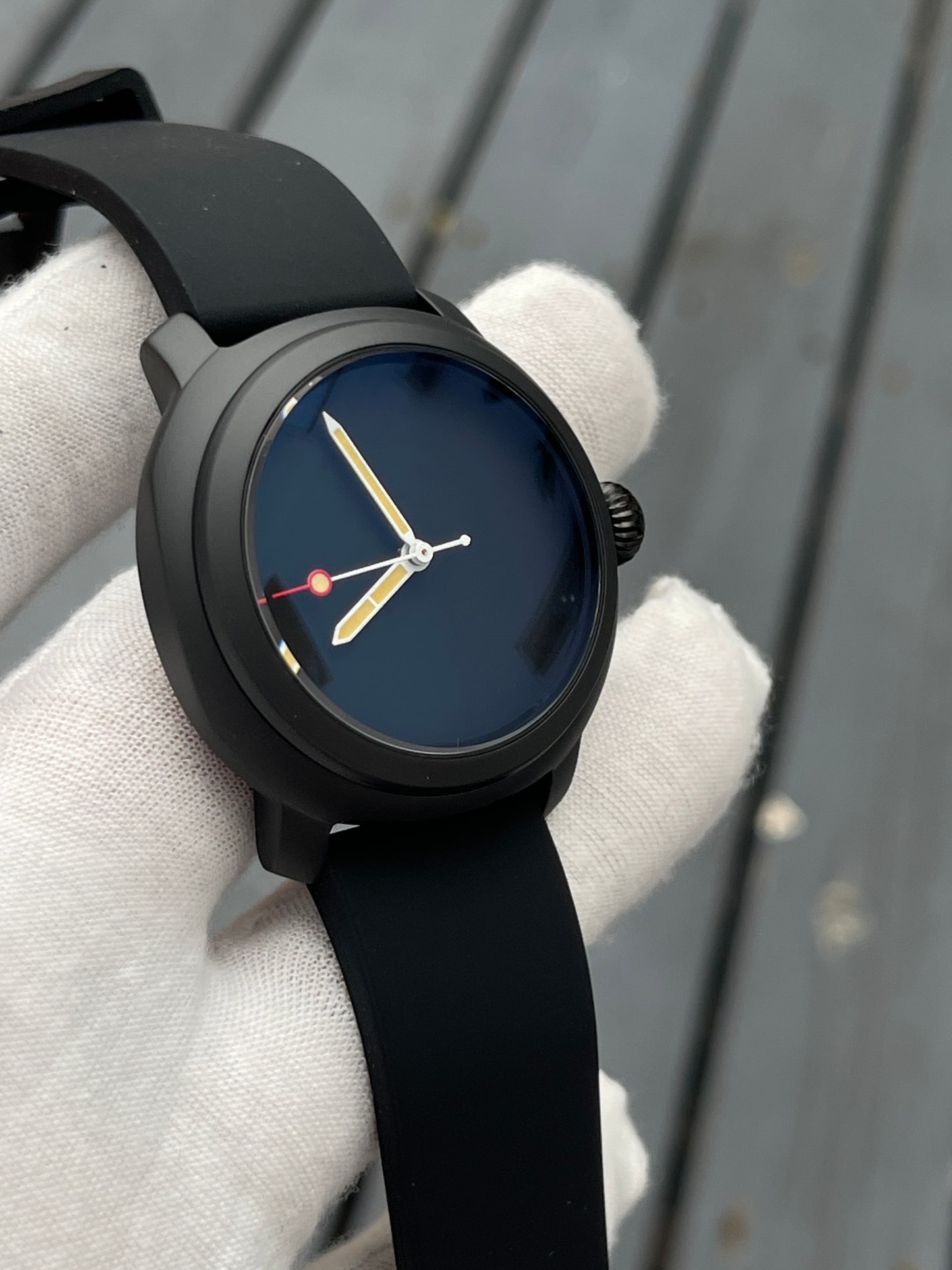 KRONOSTI Voyager Horizon – Three-Hand Black Titanium