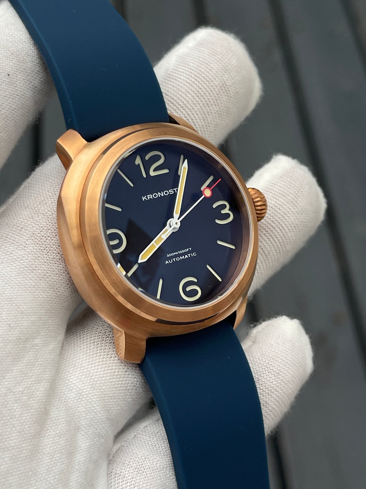 KRONOSTI Voyager Horizon – Three-Hand Bronze