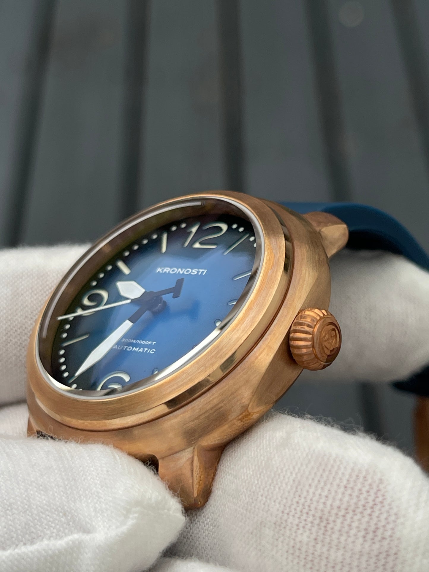 KRONOSTI Voyager Horizon – Three-Hand Bronze