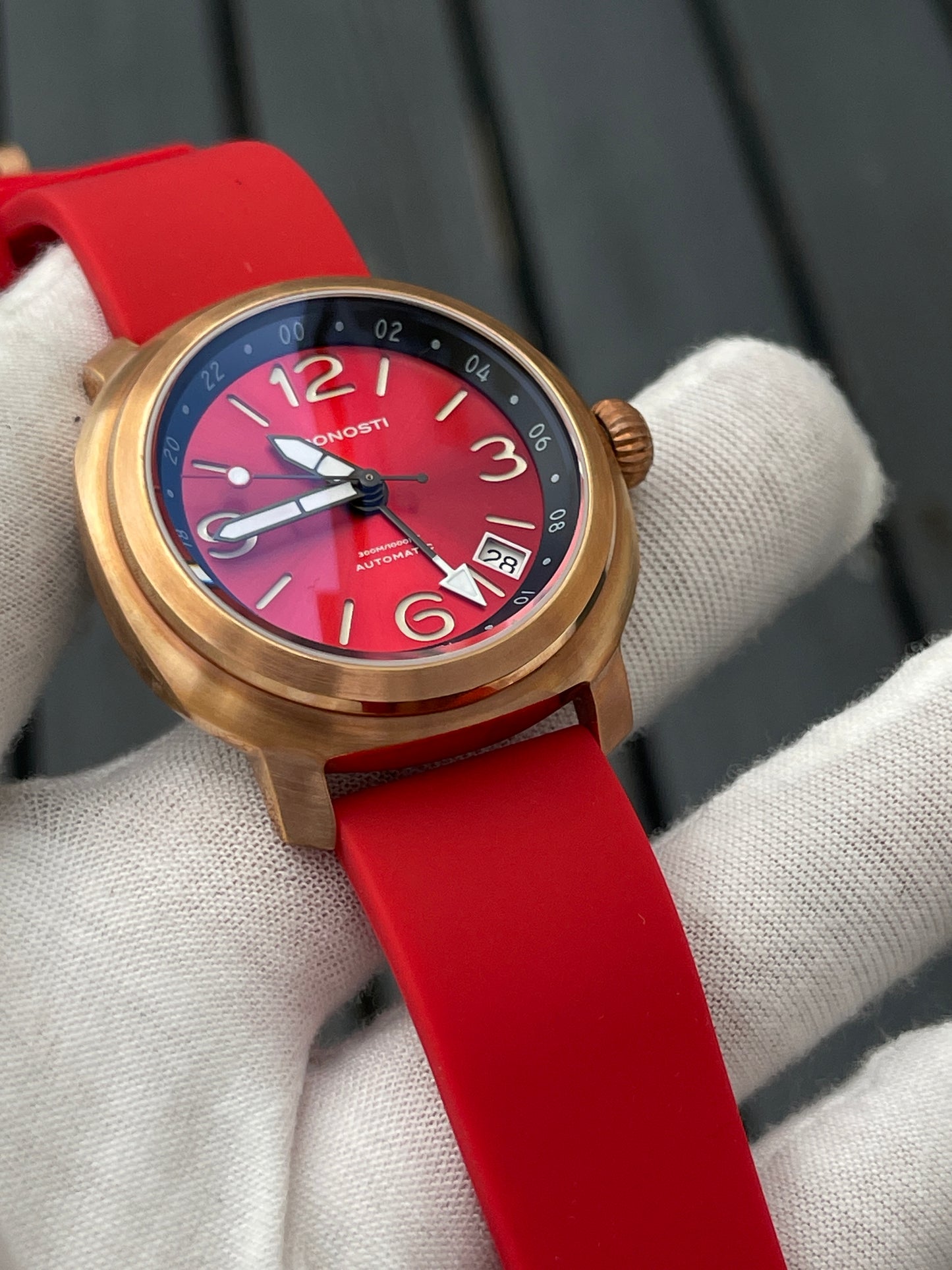 KRONOSTI Voyager Horizon – GMT Bronze