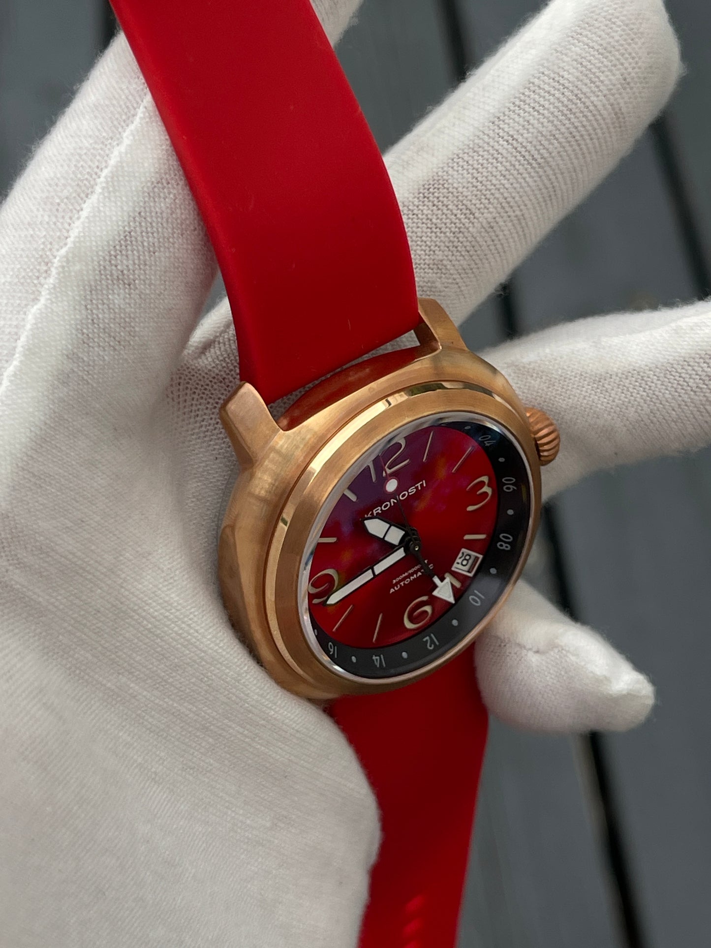 KRONOSTI Voyager Horizon – GMT Bronze