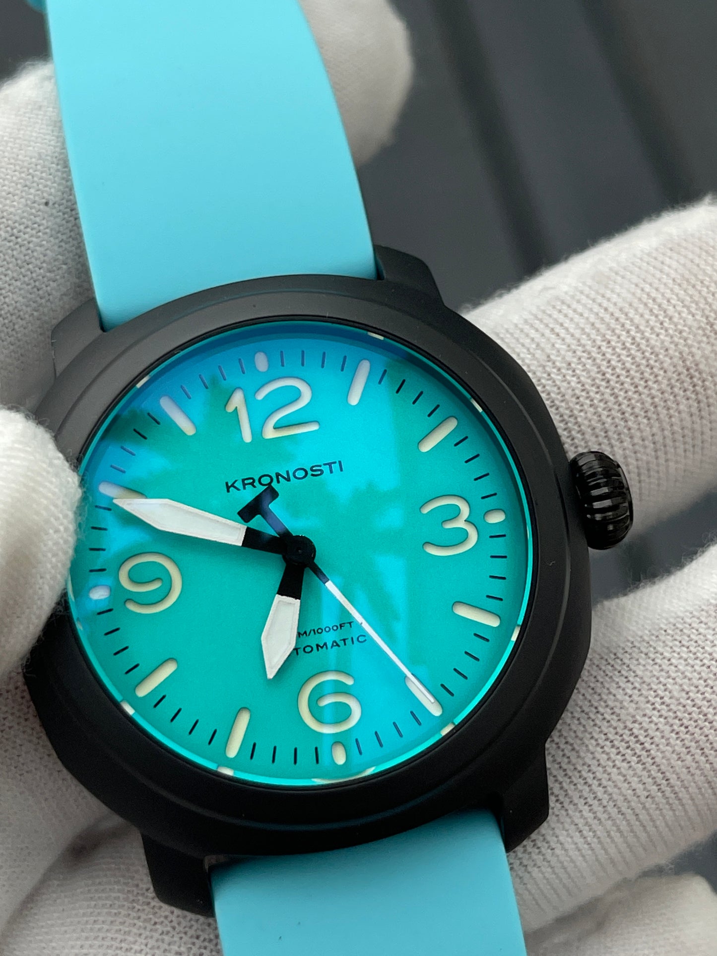 KRONOSTI Voyager Horizon – Three-Hand Black Titanium