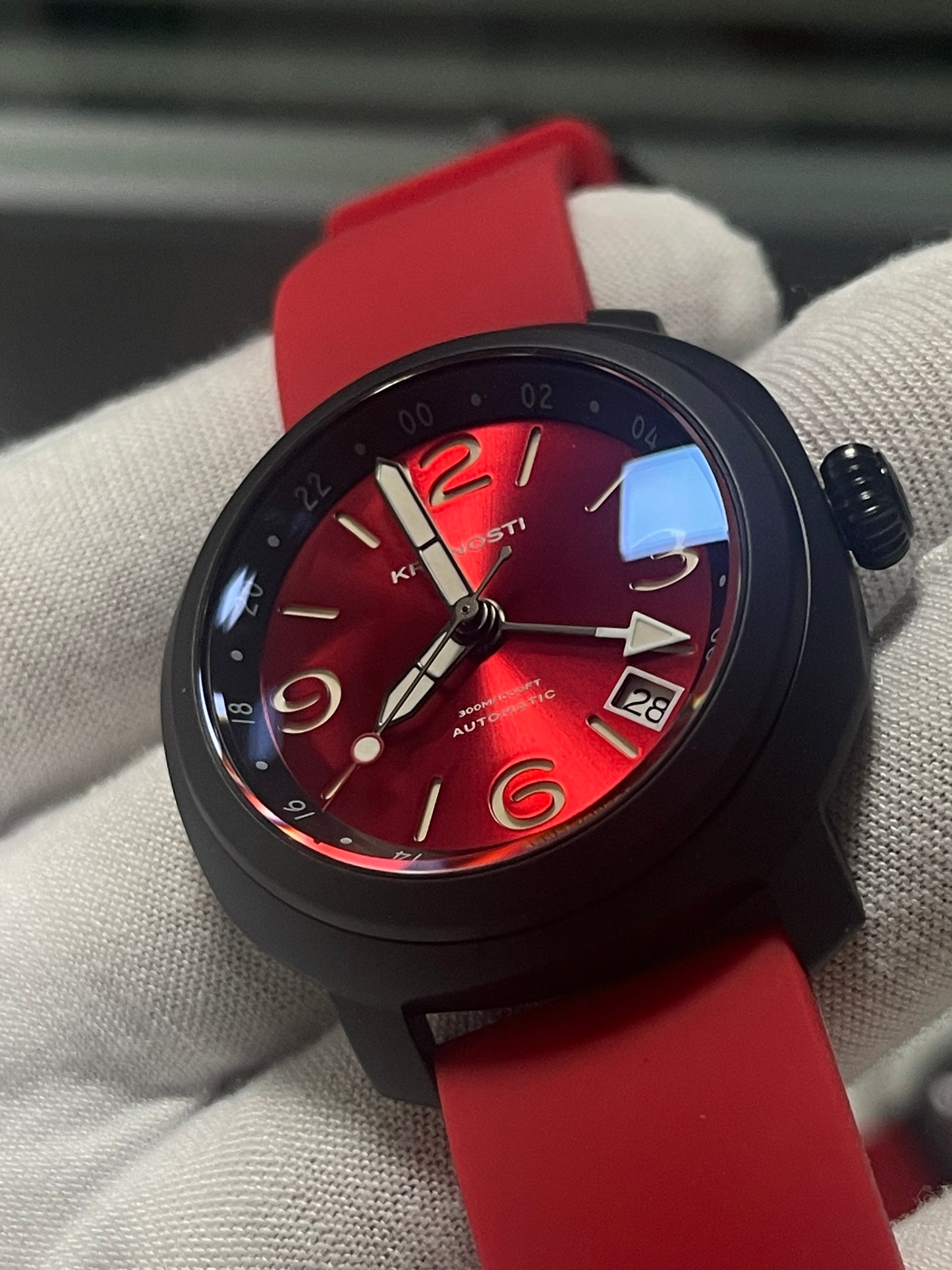 KRONOSTI Voyager Horizon – GMT Black Titanium