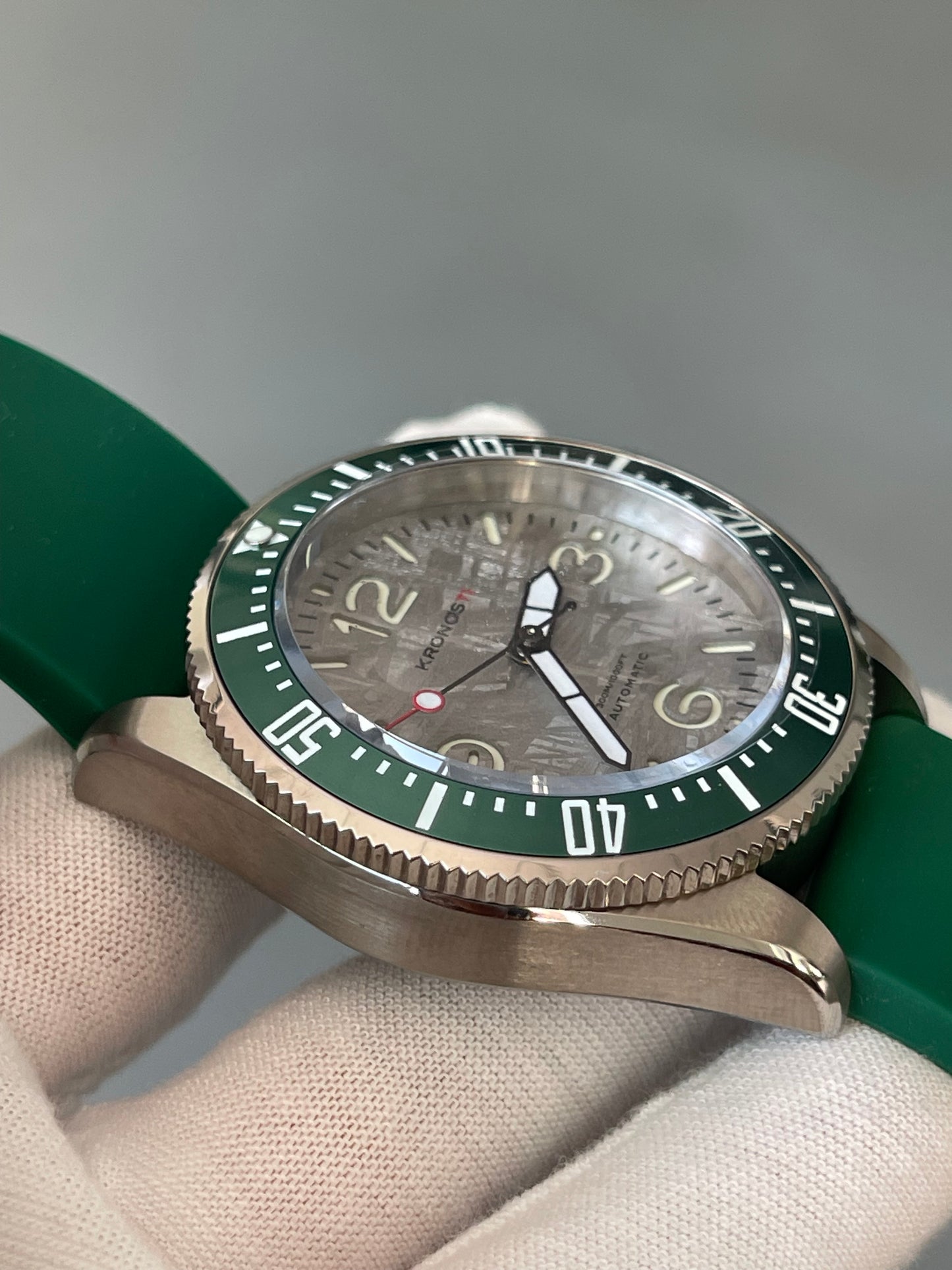 KRONOSTI Deep Explorer – Meteorite Dial (Three-Hand with Date)