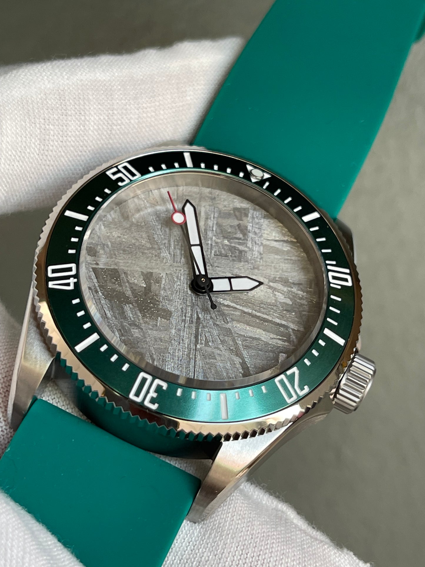 KRONOSTI Deep Explorer – Meteorite Dial (Three-Hand with Date)