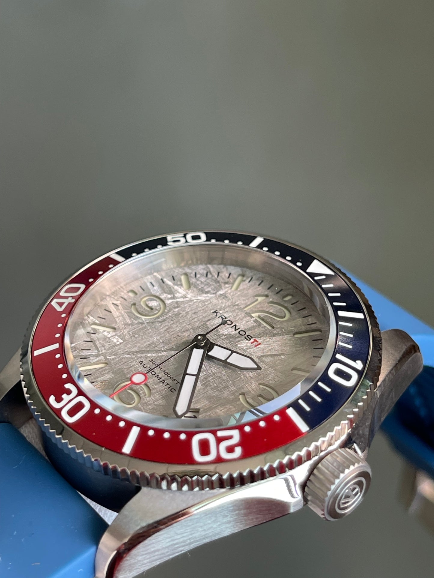 KRONOSTI Deep Explorer – Meteorite Dial (Three-Hand with Date)