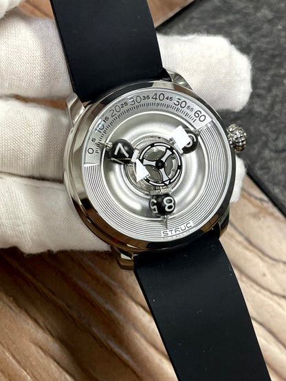 Time Shuttle Mechanical Watch – Redefining Time | Single-Color Chapter Ring