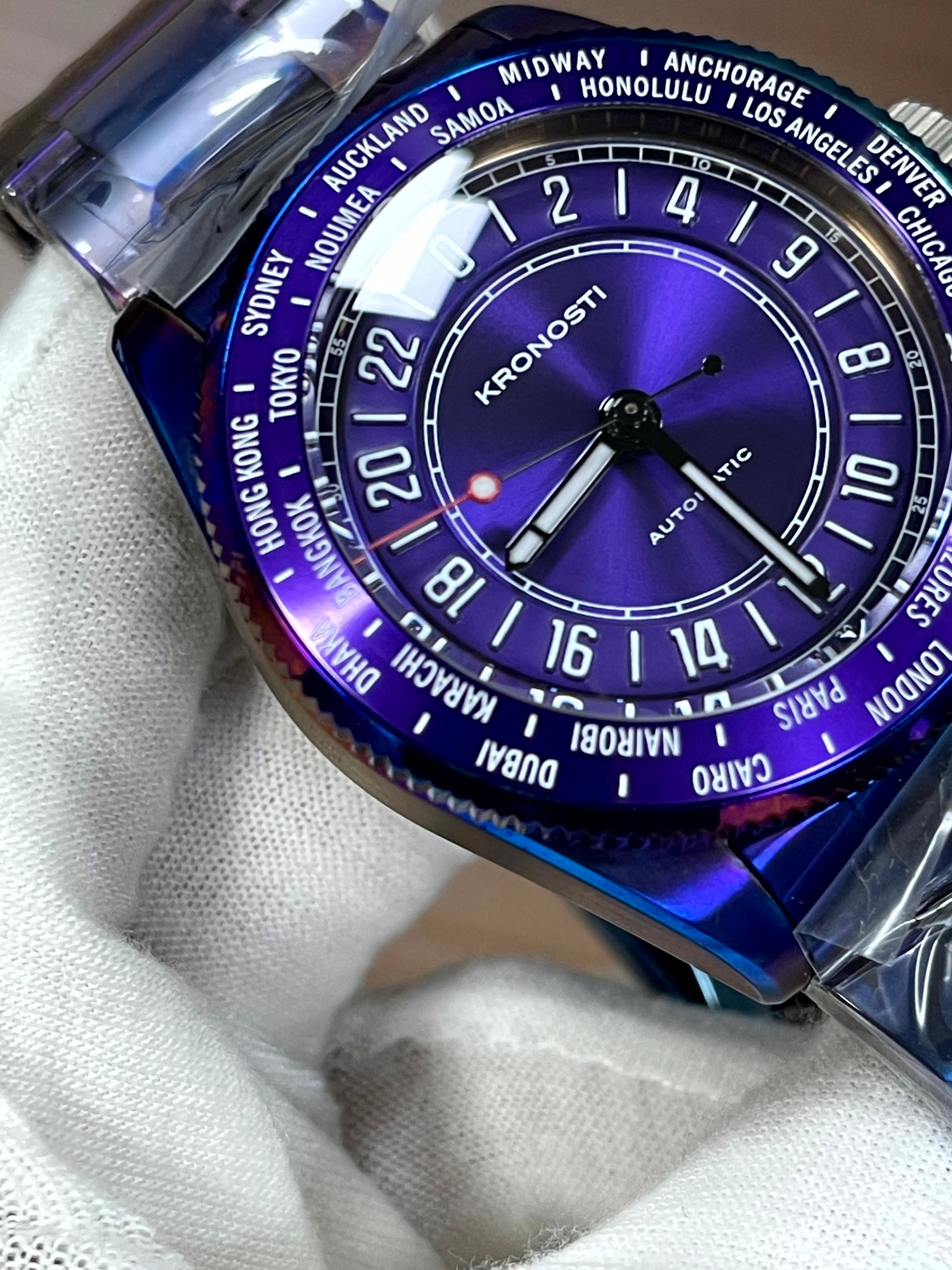 KRONOSTI Deep Explorer – Aurora Titanium Series