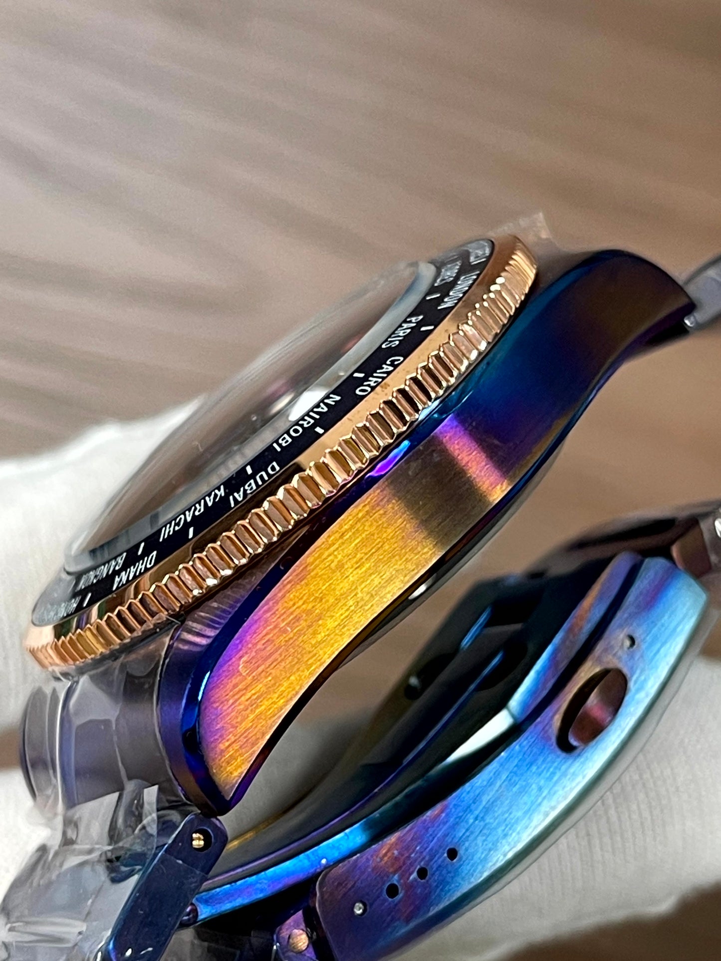 KRONOSTI Deep Explorer – Aurora Titanium Series