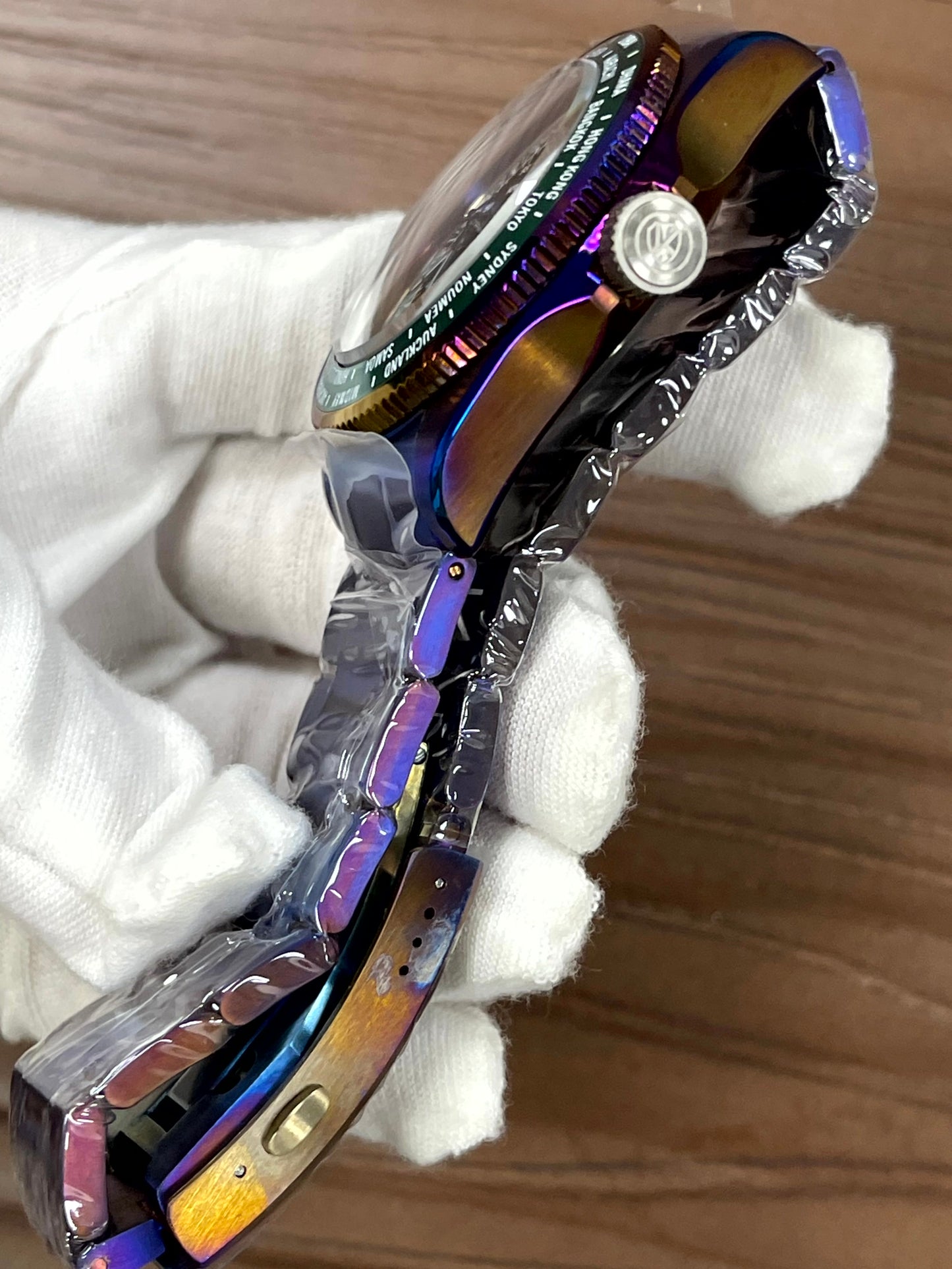 KRONOSTI Deep Explorer – Aurora Titanium Series