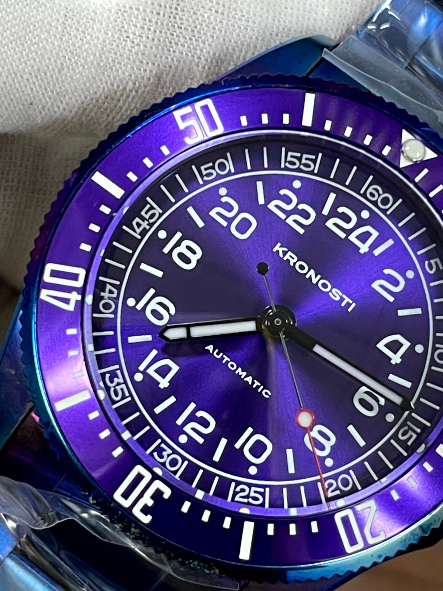 KRONOSTI Deep Explorer – Aurora Titanium Series