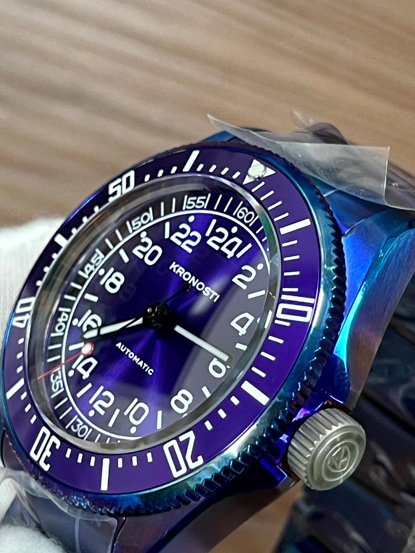 KRONOSTI Deep Explorer – Aurora Titanium Series