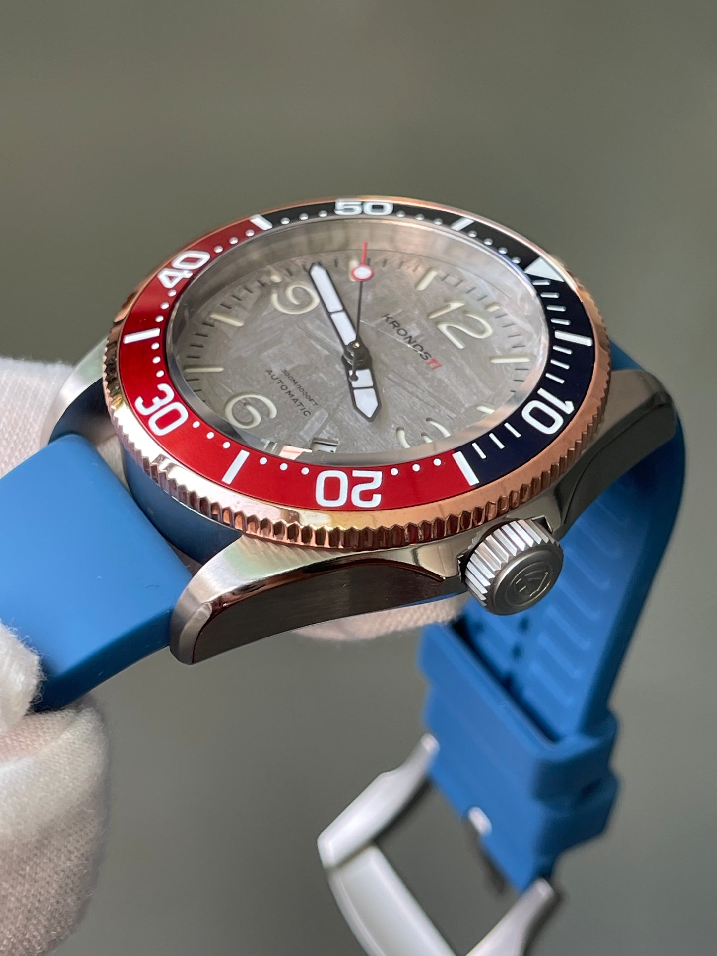 KRONOSTI Deep Explorer – Meteorite Dial (Three-Hand with Date)