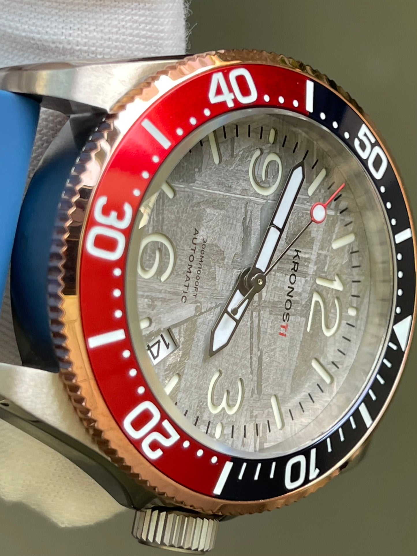 KRONOSTI Deep Explorer – Meteorite Dial (Three-Hand with Date)