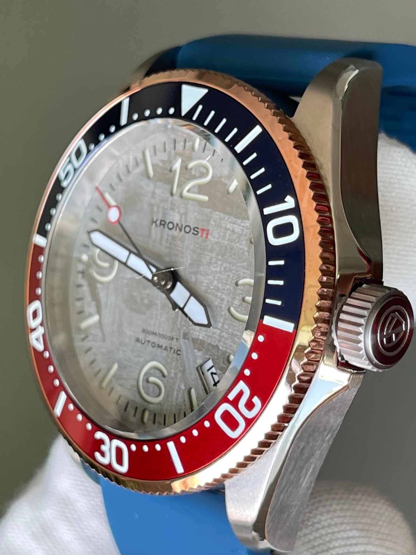 KRONOSTI Deep Explorer – Meteorite Dial (Three-Hand with Date)