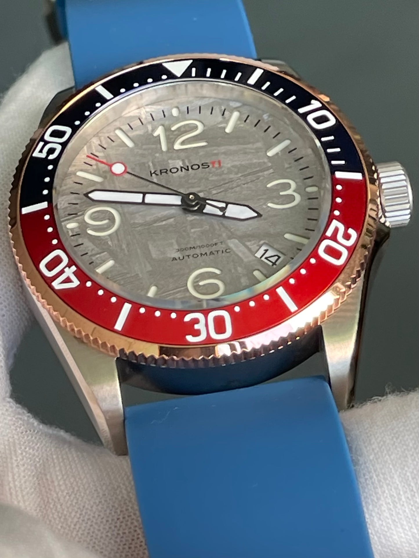 KRONOSTI Deep Explorer – Meteorite Dial (Three-Hand with Date)
