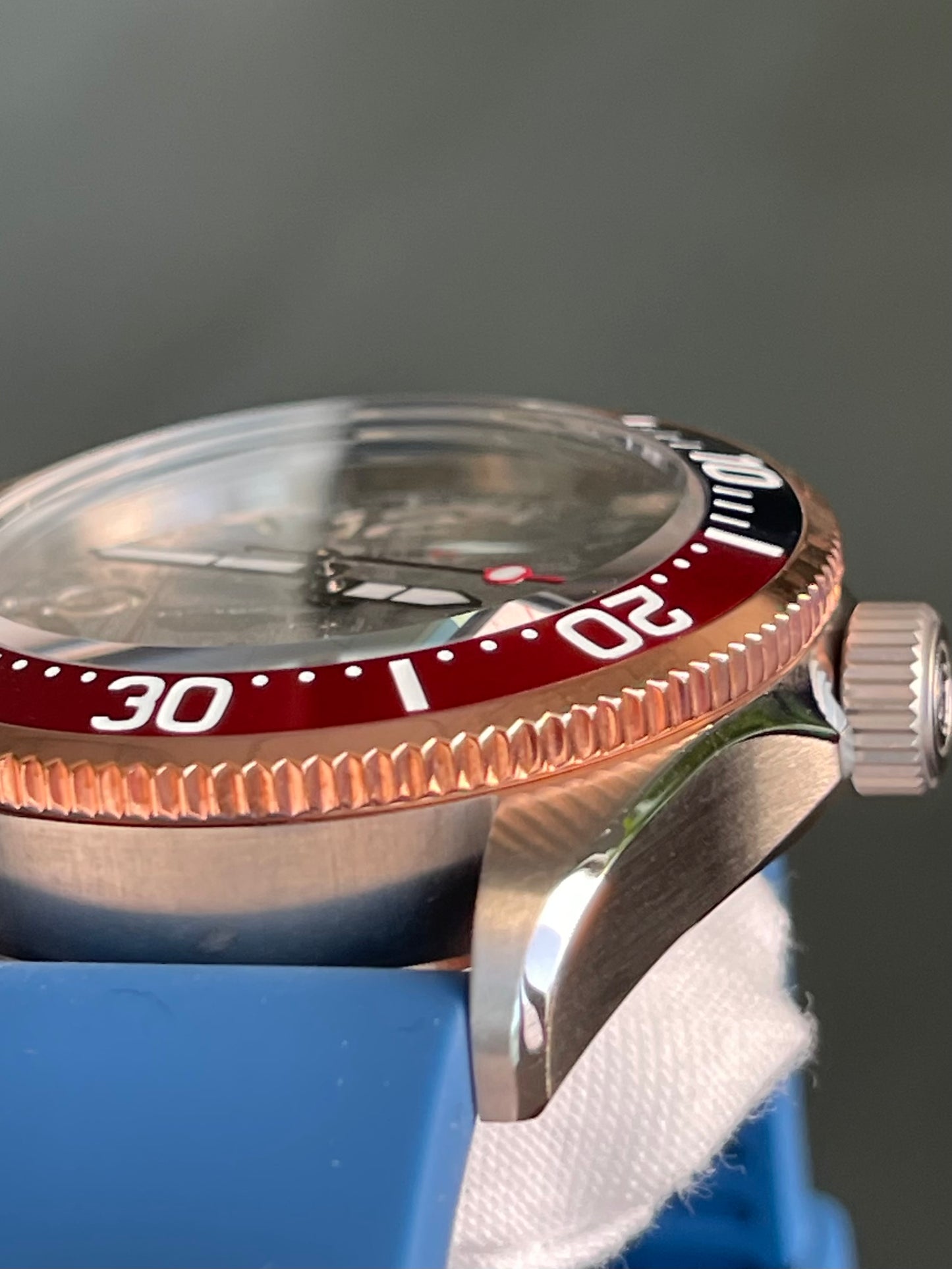 KRONOSTI Deep Explorer – Meteorite Dial (Three-Hand with Date)
