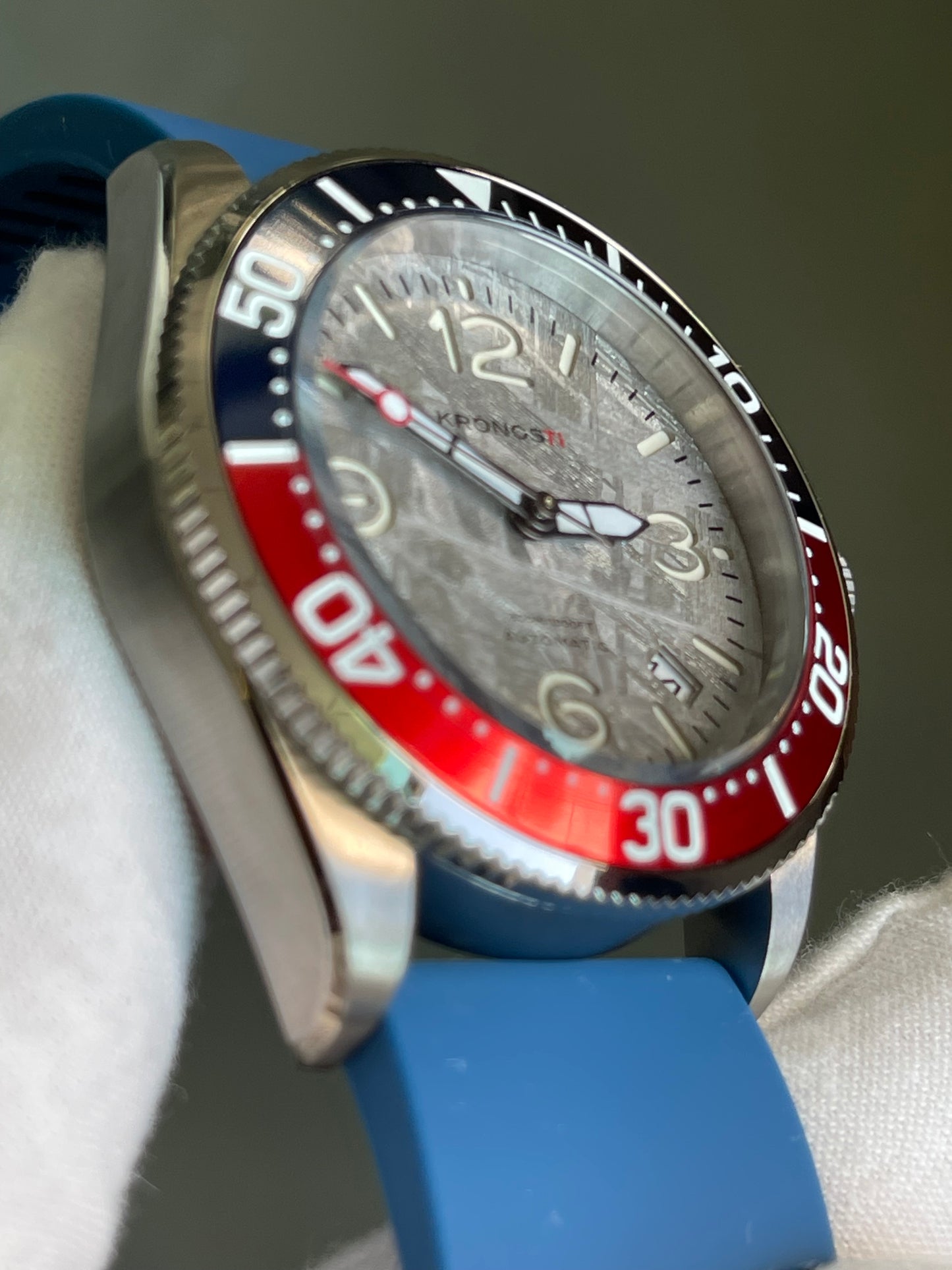 KRONOSTI Deep Explorer – Meteorite Dial (Three-Hand with Date)