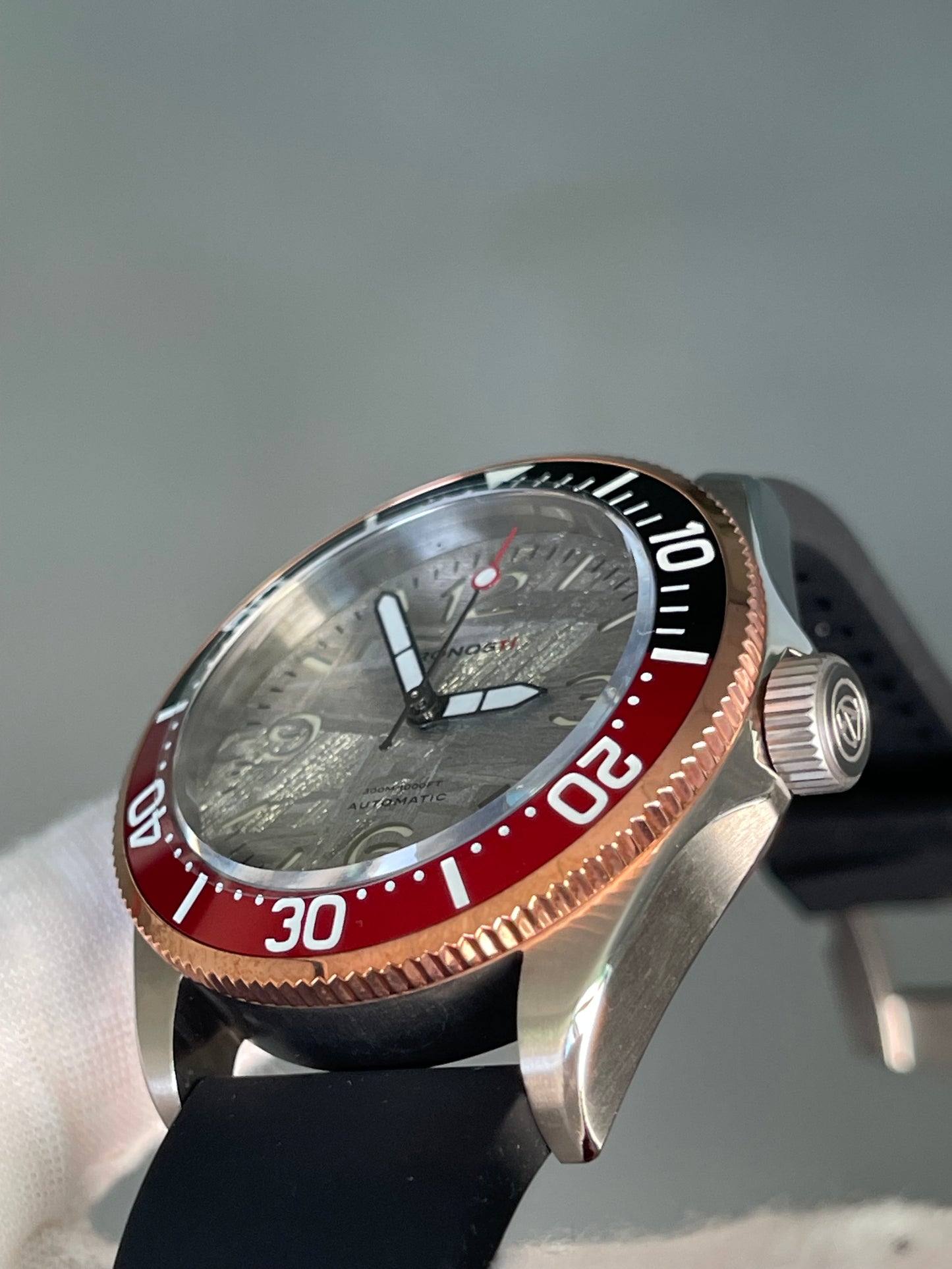 KRONOSTI Deep Explorer – Meteorite Dial (Three-Hand with Date)