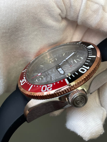 KRONOSTI Deep Explorer – Meteorite Dial (Three-Hand with Date)