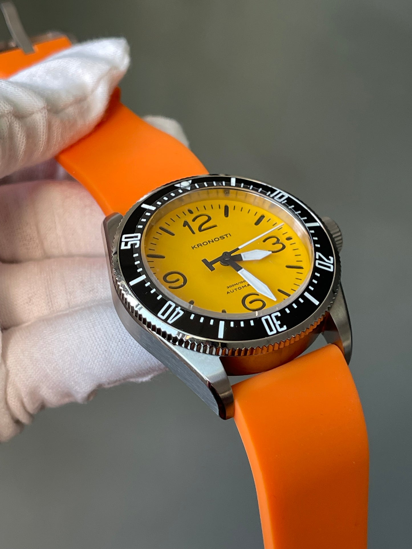 KRONOSTI Deep Explorer – Adventure Dial （Three-Hand）