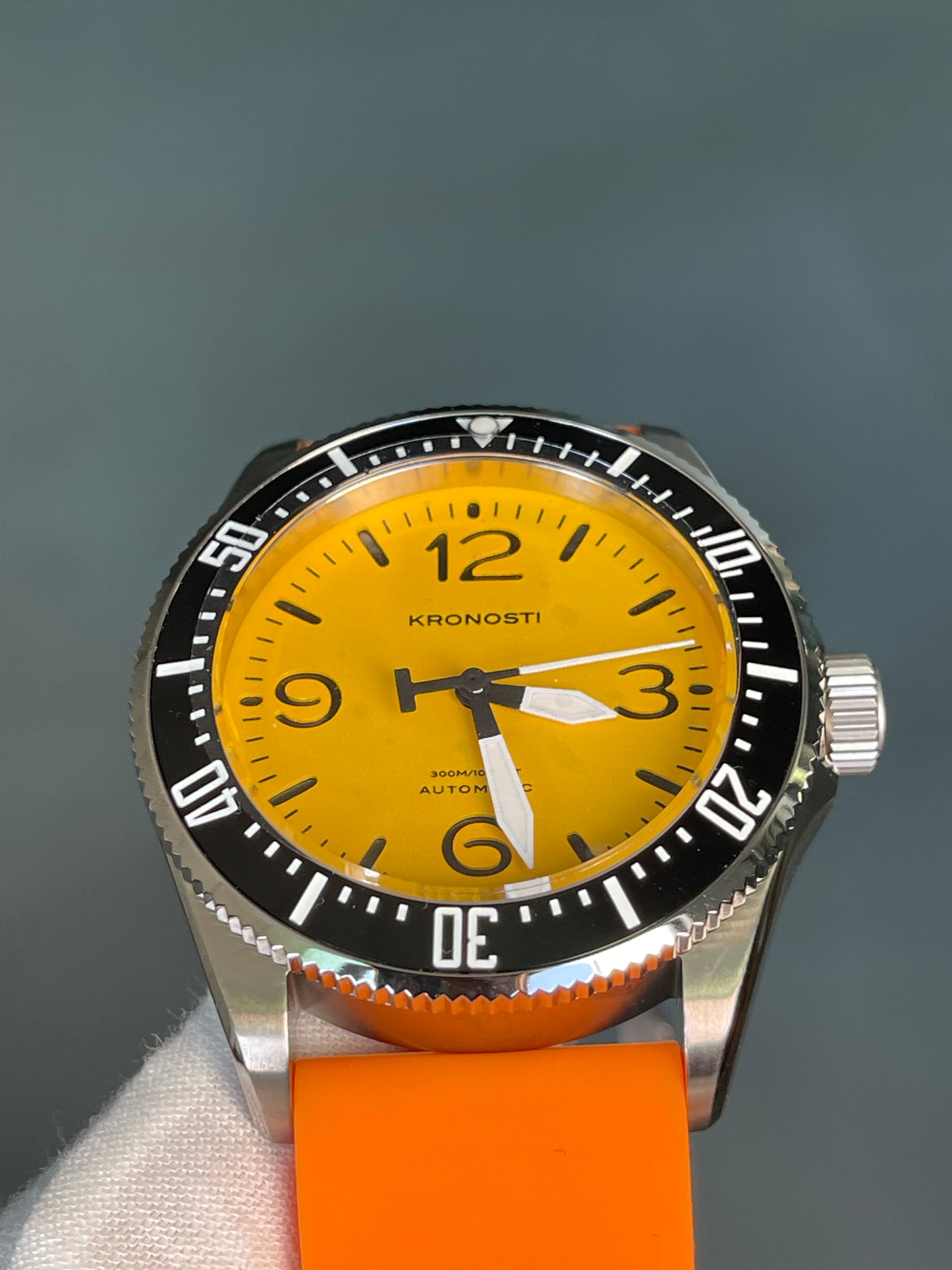 KRONOSTI Deep Explorer – Adventure Dial （Three-Hand）