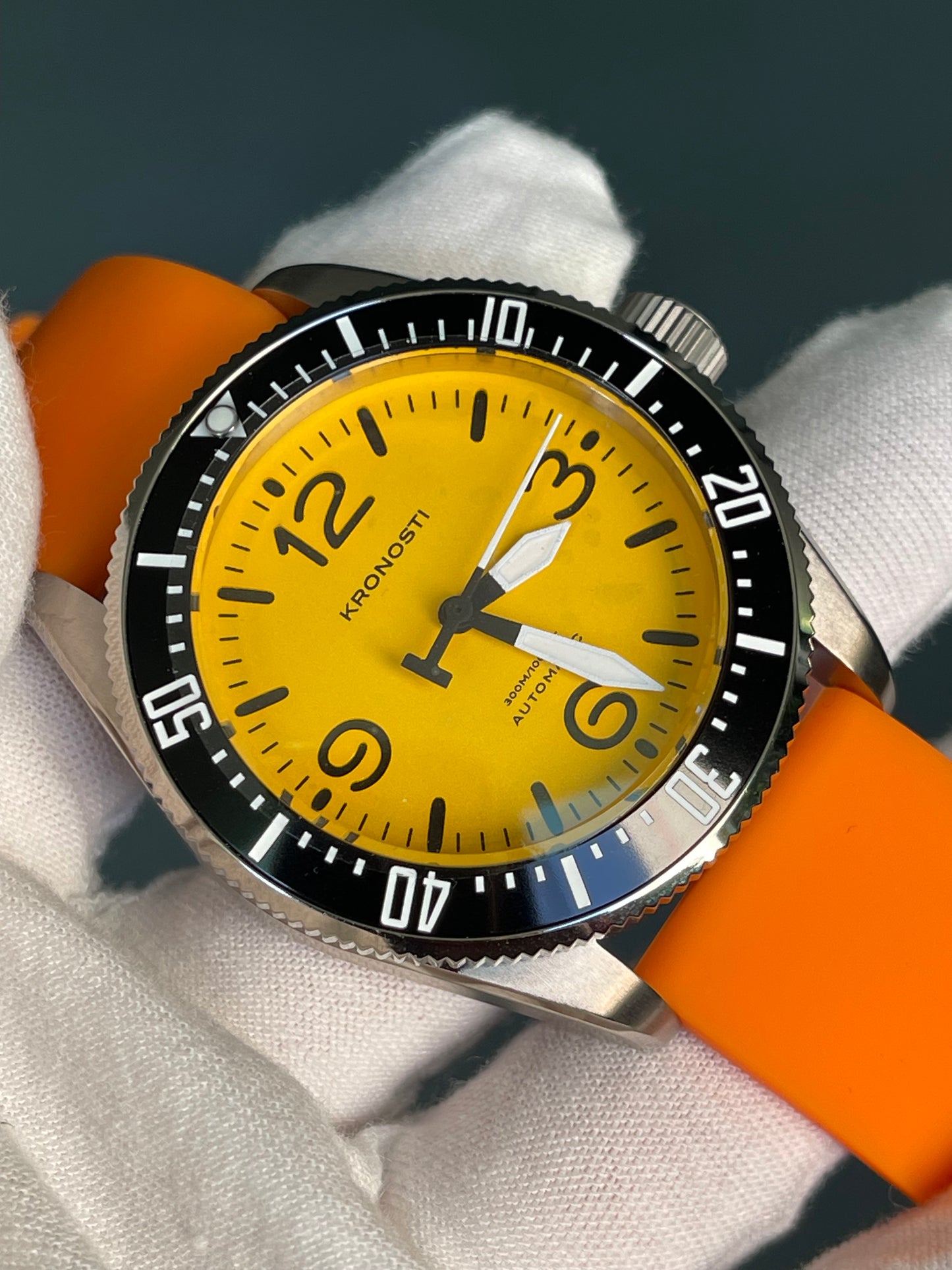 KRONOSTI Deep Explorer – Adventure Dial （Three-Hand）