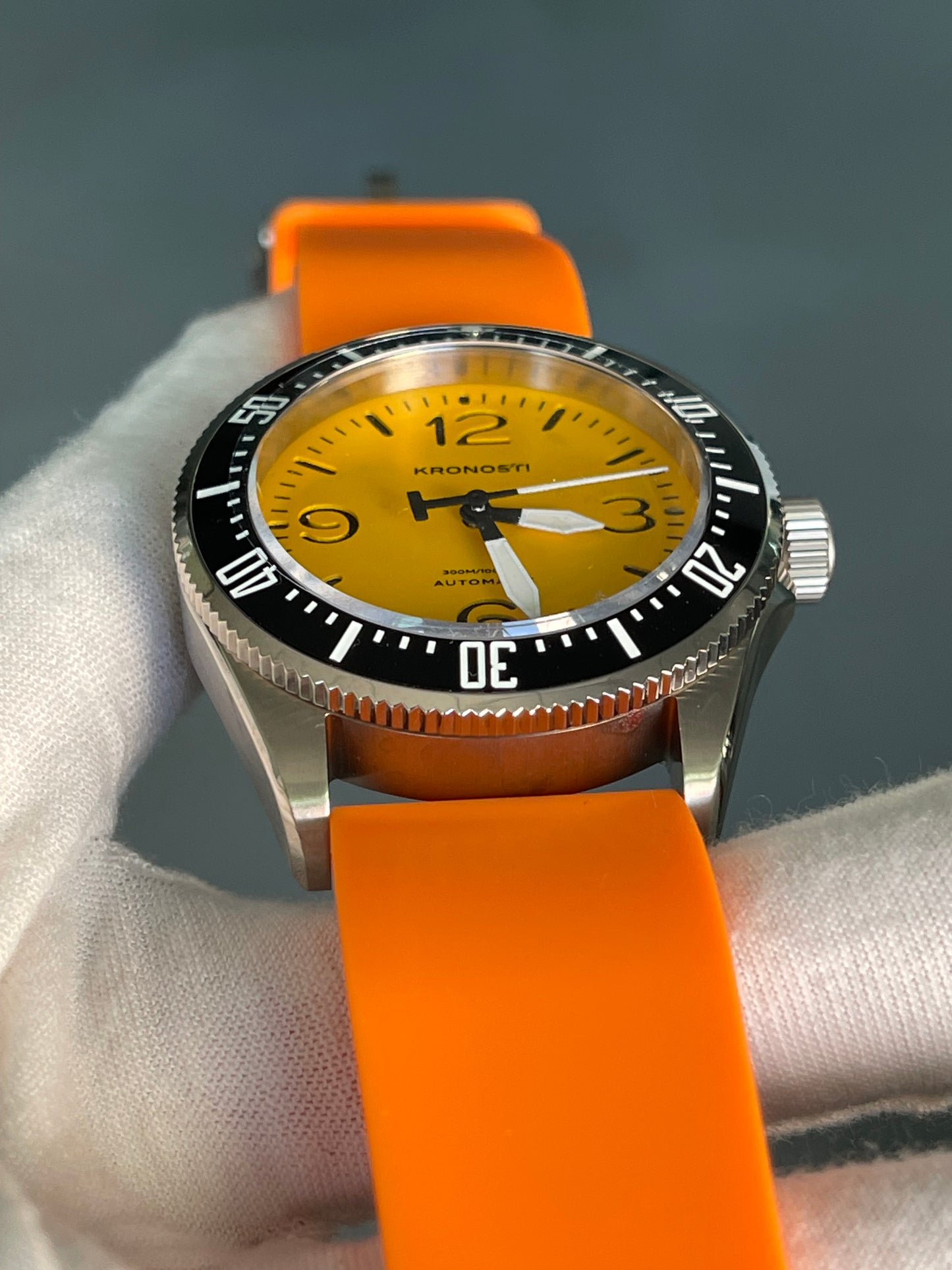 KRONOSTI Deep Explorer – Adventure Dial （Three-Hand）