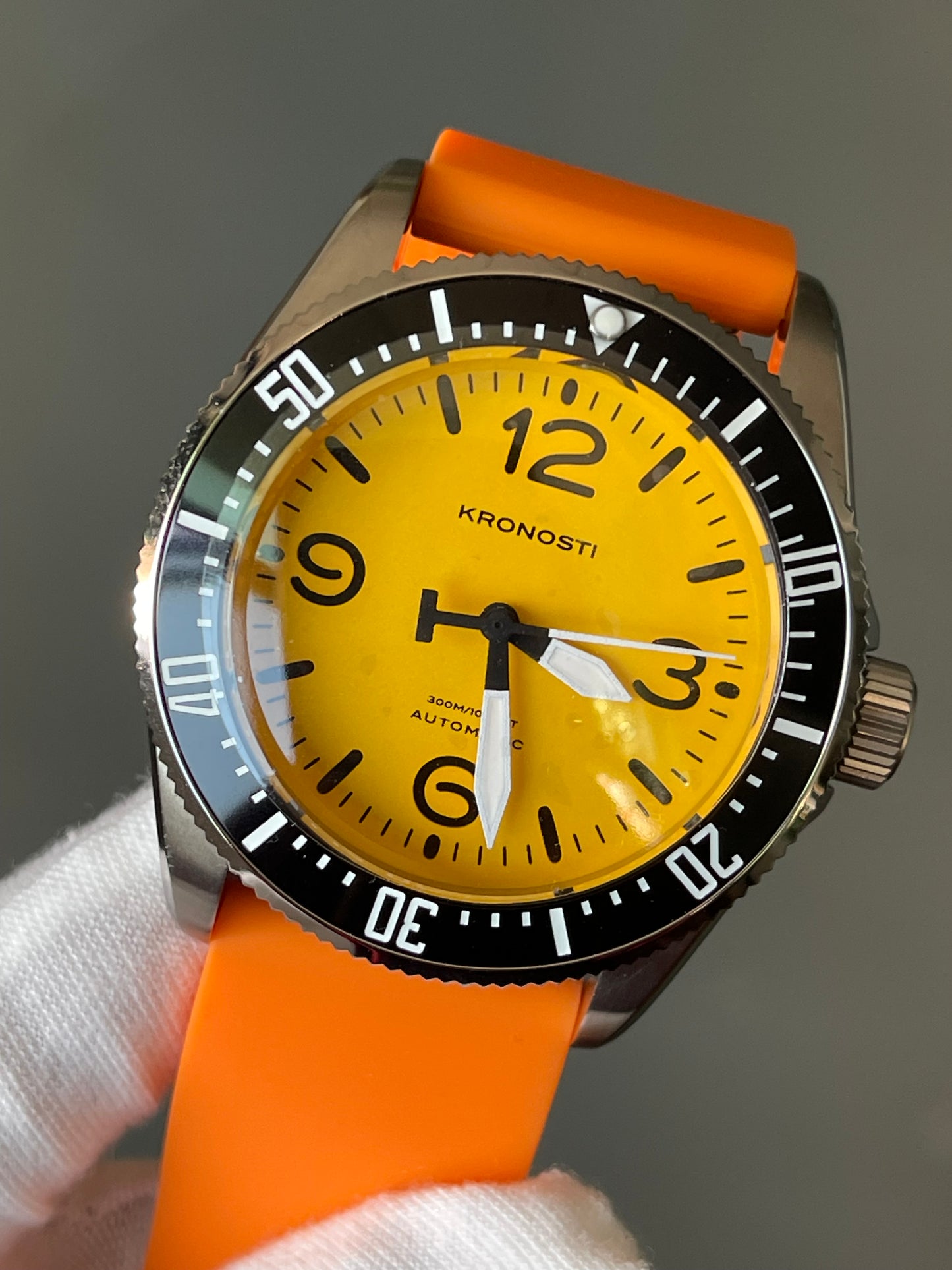 KRONOSTI Deep Explorer – Adventure Dial （Three-Hand）