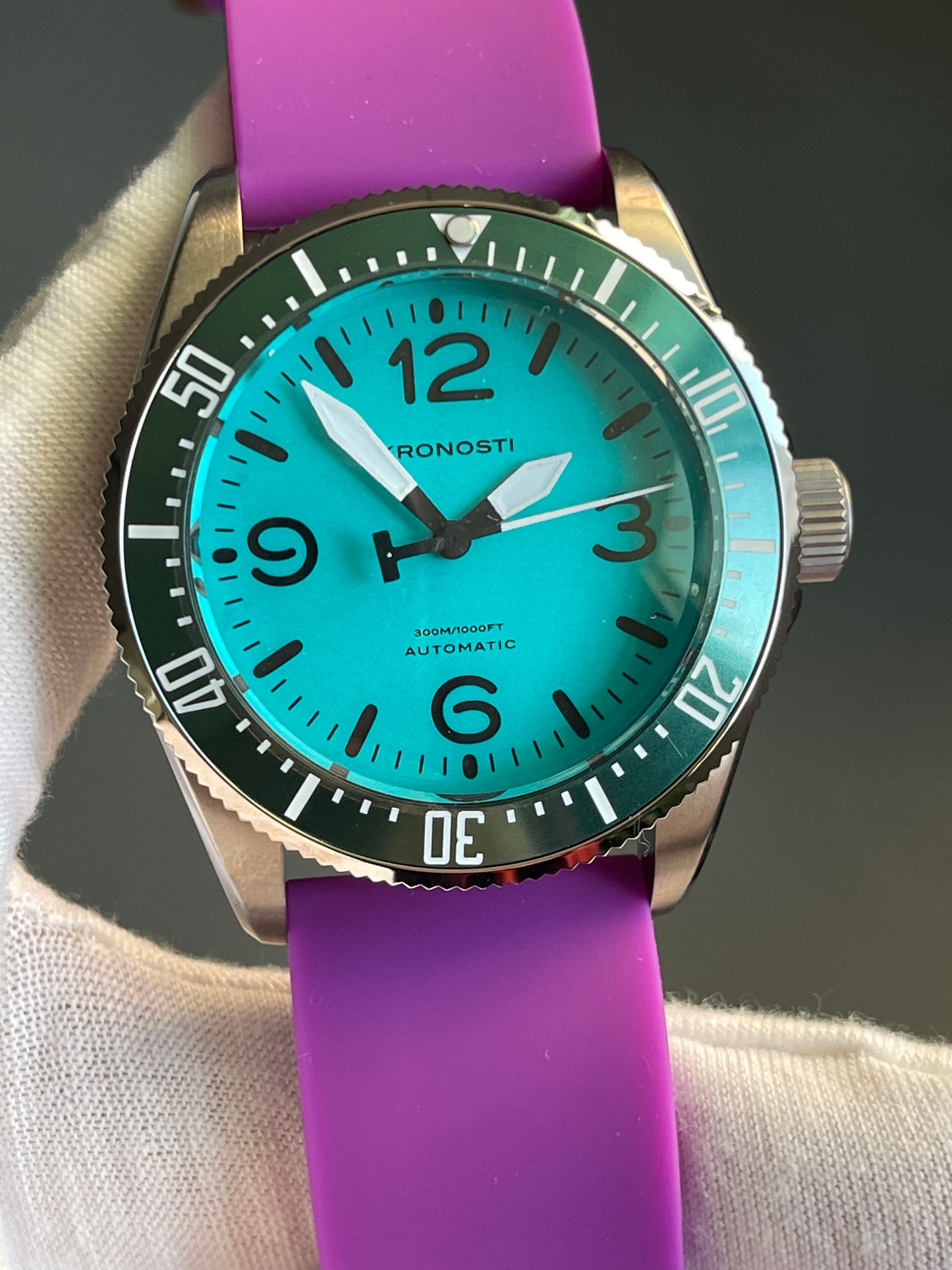 KRONOSTI Deep Explorer – Adventure Dial （Three-Hand）