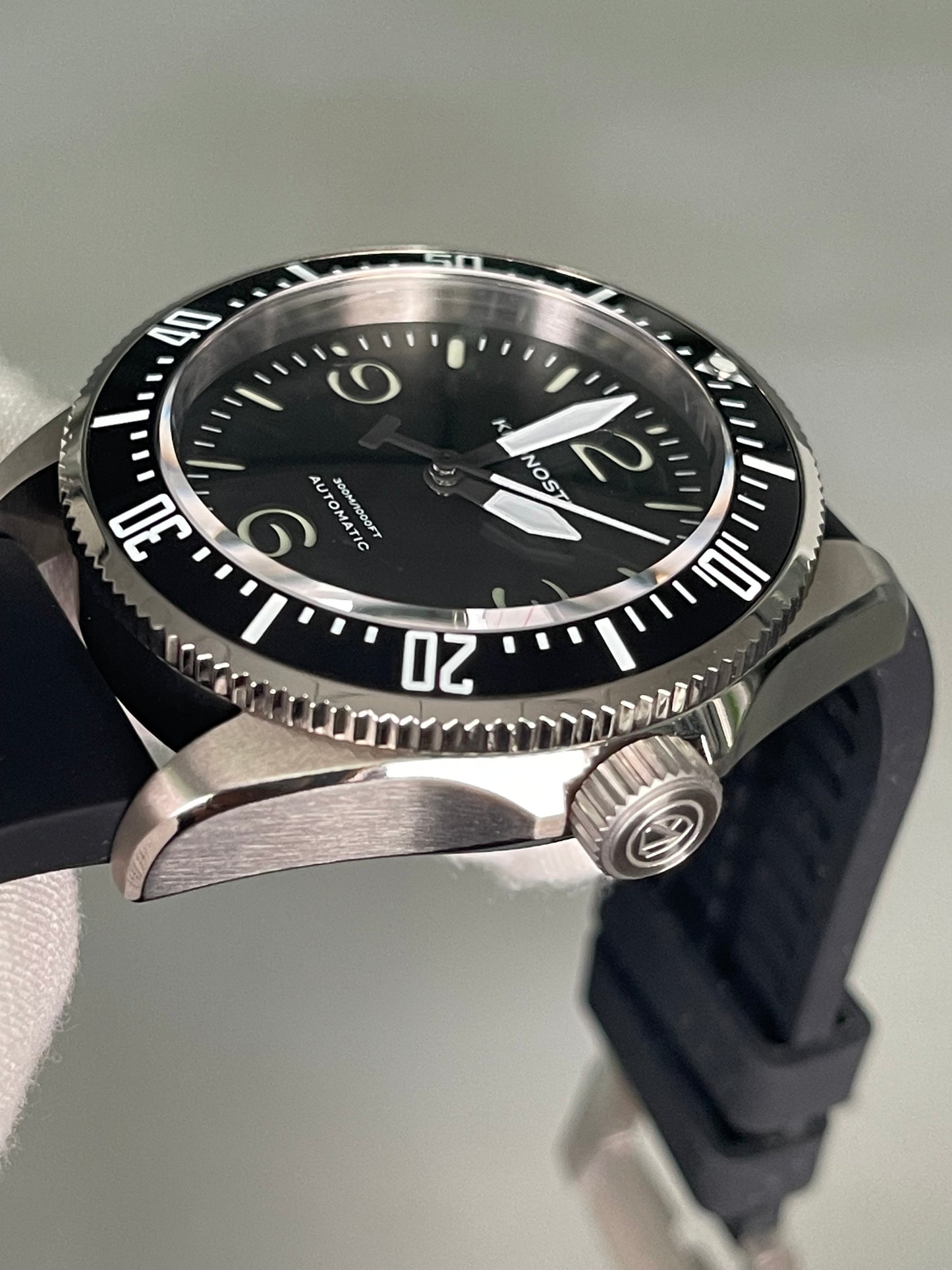 KRONOSTI Deep Explorer – Adventure Dial （Three-Hand）