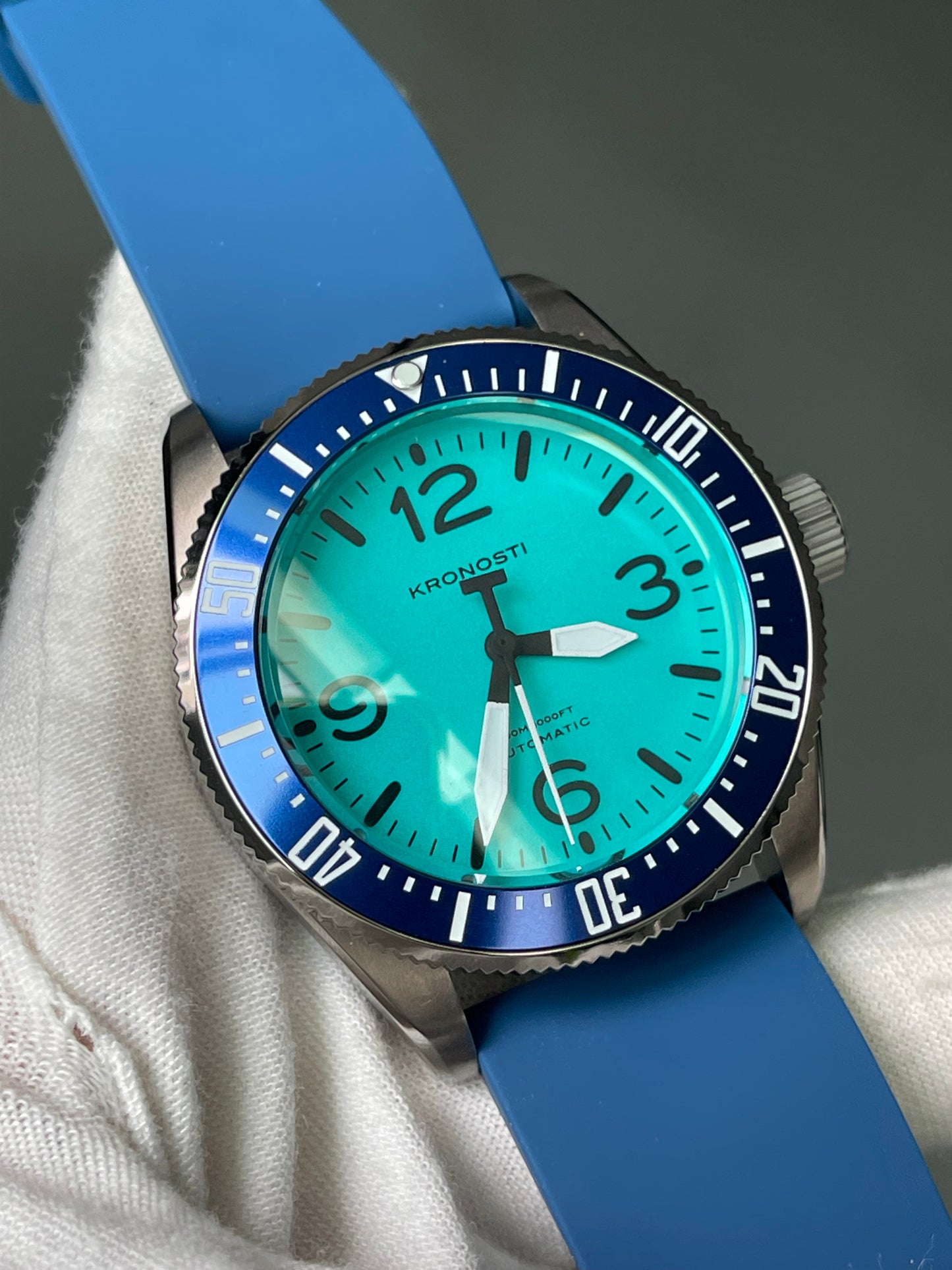 KRONOSTI Deep Explorer – Adventure Dial （Three-Hand）