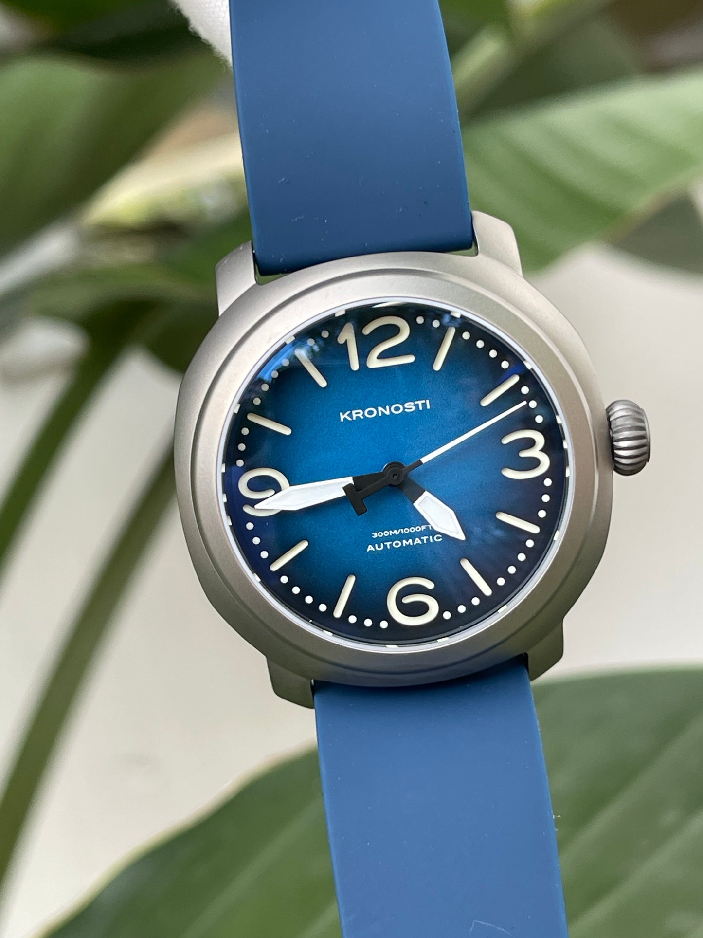 KRONOSTI Voyager Horizon – Three-Hand Titanium