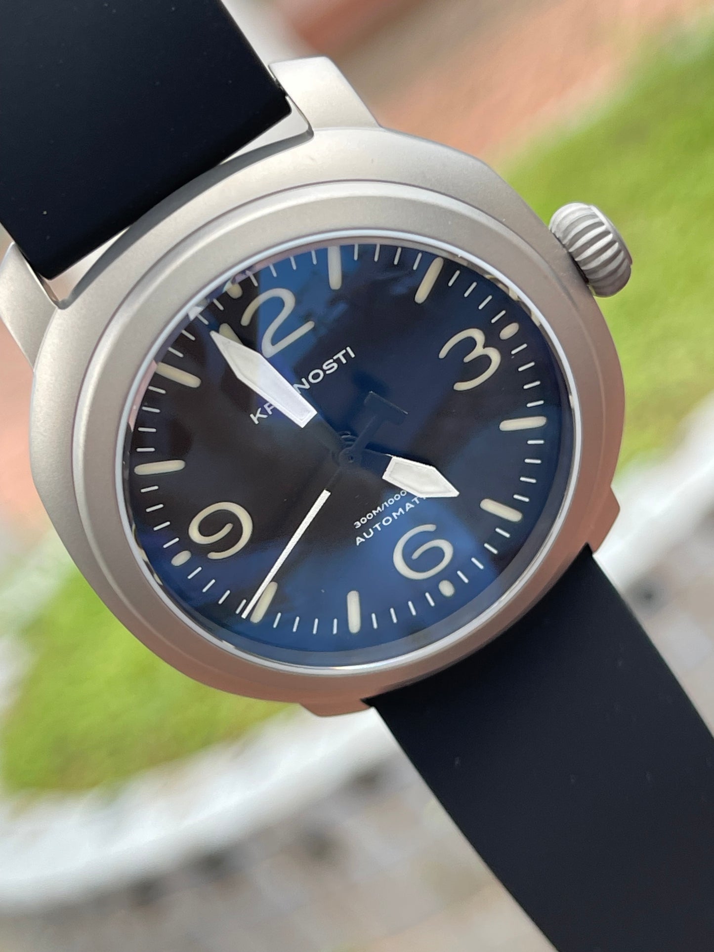 KRONOSTI Voyager Horizon – Three-Hand Titanium