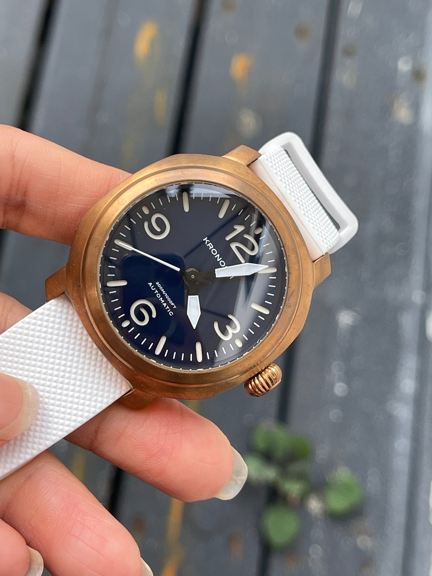 KRONOSTI Voyager Horizon – Three-Hand Bronze